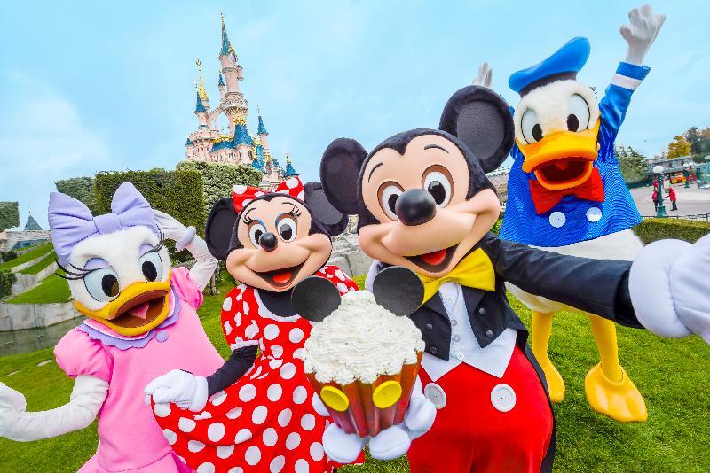 Disney Hotel Santa Fe Coupvray Esterno foto