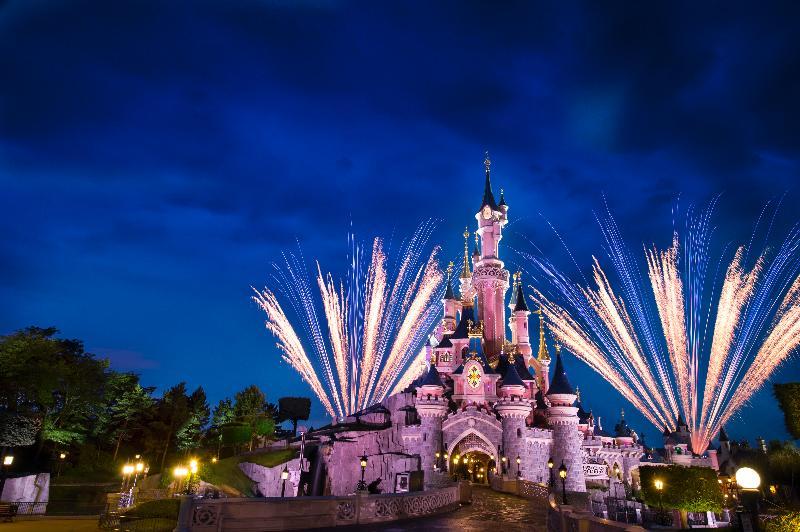 Disney Hotel Santa Fe Coupvray Esterno foto